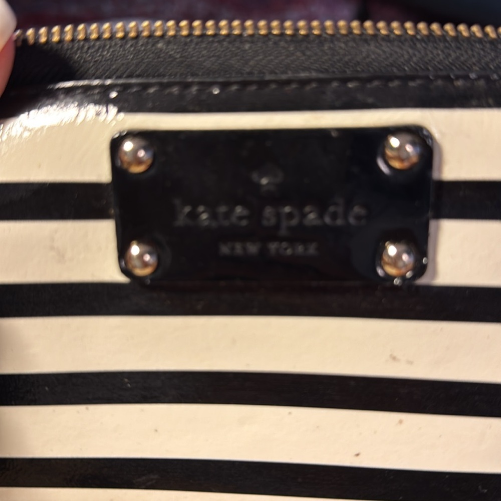 Wallet - Picture 2 of 4